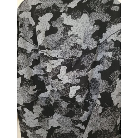 RARE Lululemon BACK IN ACTION Long Sleeve Black/Gray RULU Athletic Camo Top Sz 4 - Picture 5 of 9